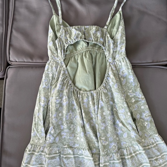 Hollister floral dress - Picture 5 of 5